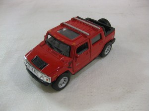 1:40 Scale 2005 Hummer H2 SUT, Red